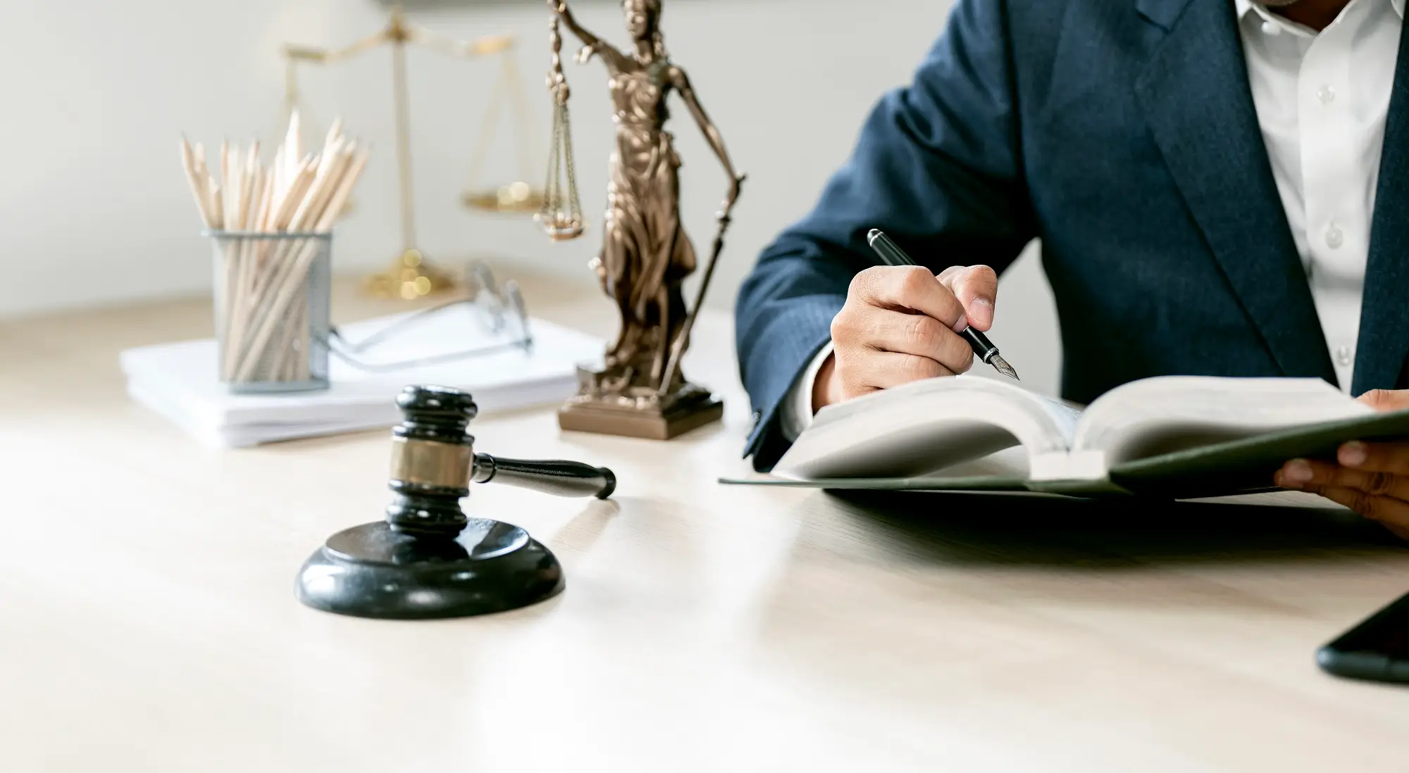 Matters of assistance by Daeryun Law concerning violation of the Medical Service Act